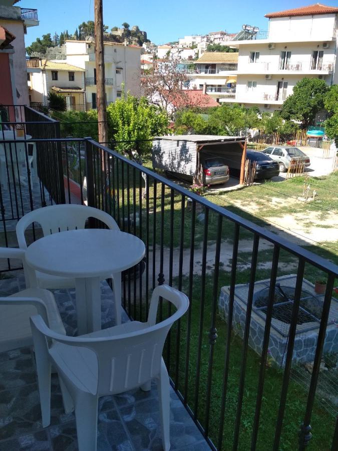 Perivoli Tessa'S Apartment Parga Bagian luar foto