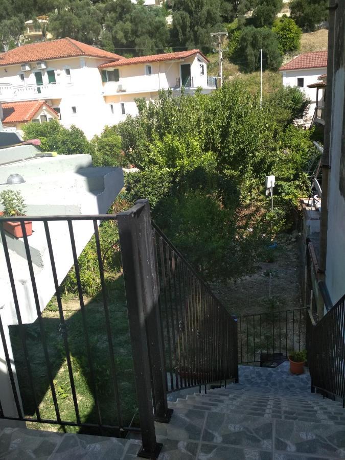 Perivoli Tessa'S Apartment Parga Bagian luar foto