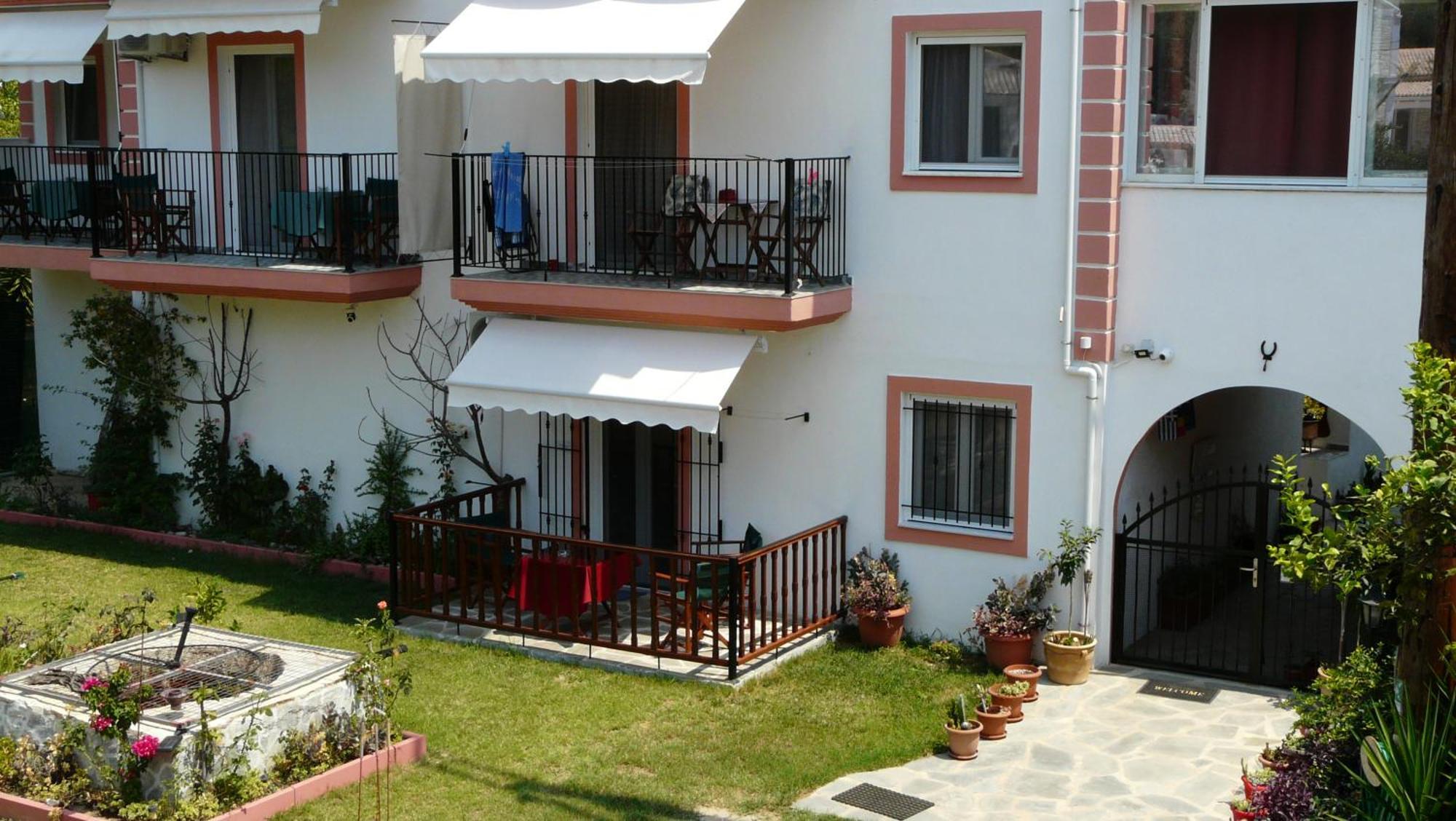 Perivoli Tessa'S Apartment Parga Bagian luar foto
